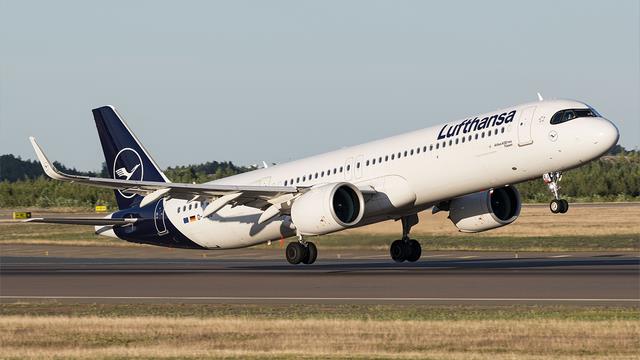 D-AIEJ:Airbus A321:Lufthansa
